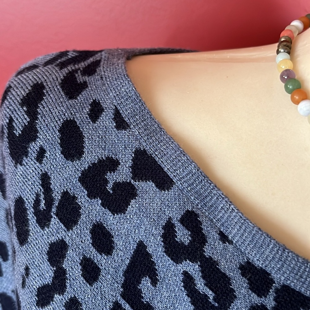 New Talbots M/L blue animal print poncho - Picture 2 of 13